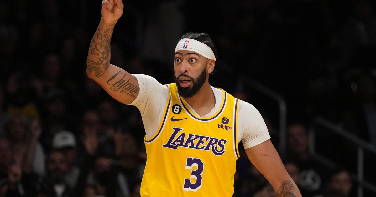 CLB Los Angeles Lakers NBA đối mặt với mùa giải khó khăn