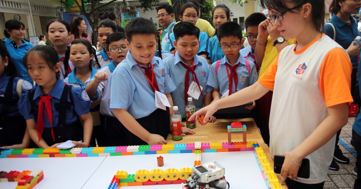 Học sinh tiểu học cũng phải được hướng nghiệp