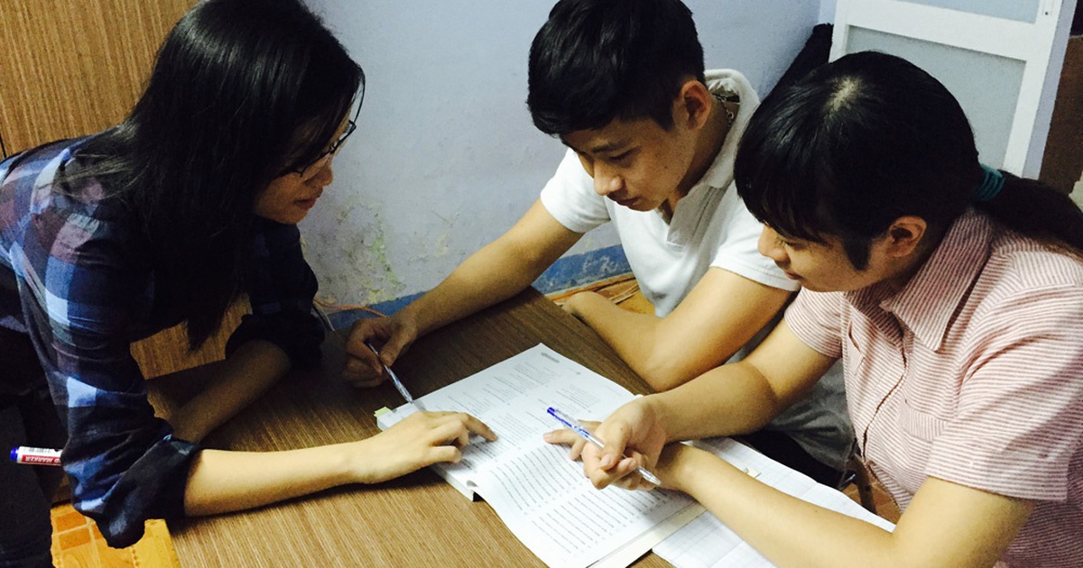 Con bỏ giấy trắng khi thi, phụ huynh đôn đáo tìm gia sư mùa dịch