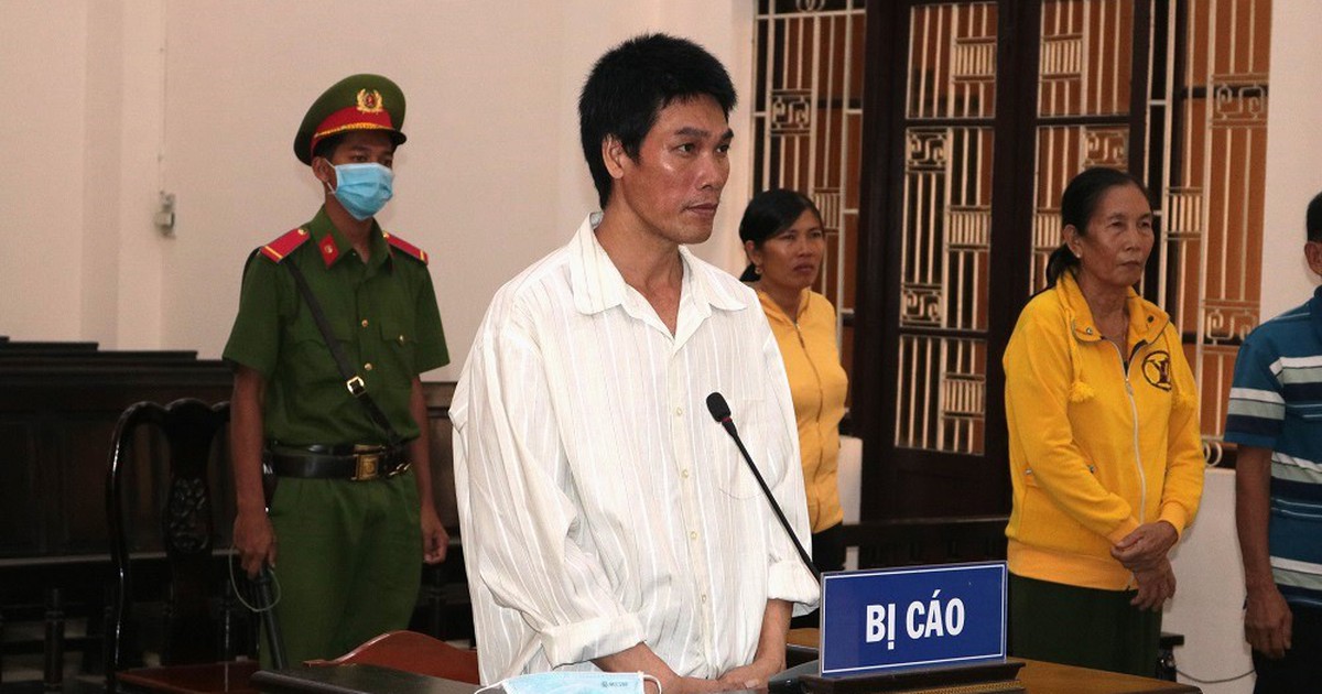 Trà Vinh: Nhớ lại mâu thuẫn cũ, tưới xăng định giết chết 8 người gia đình vợ