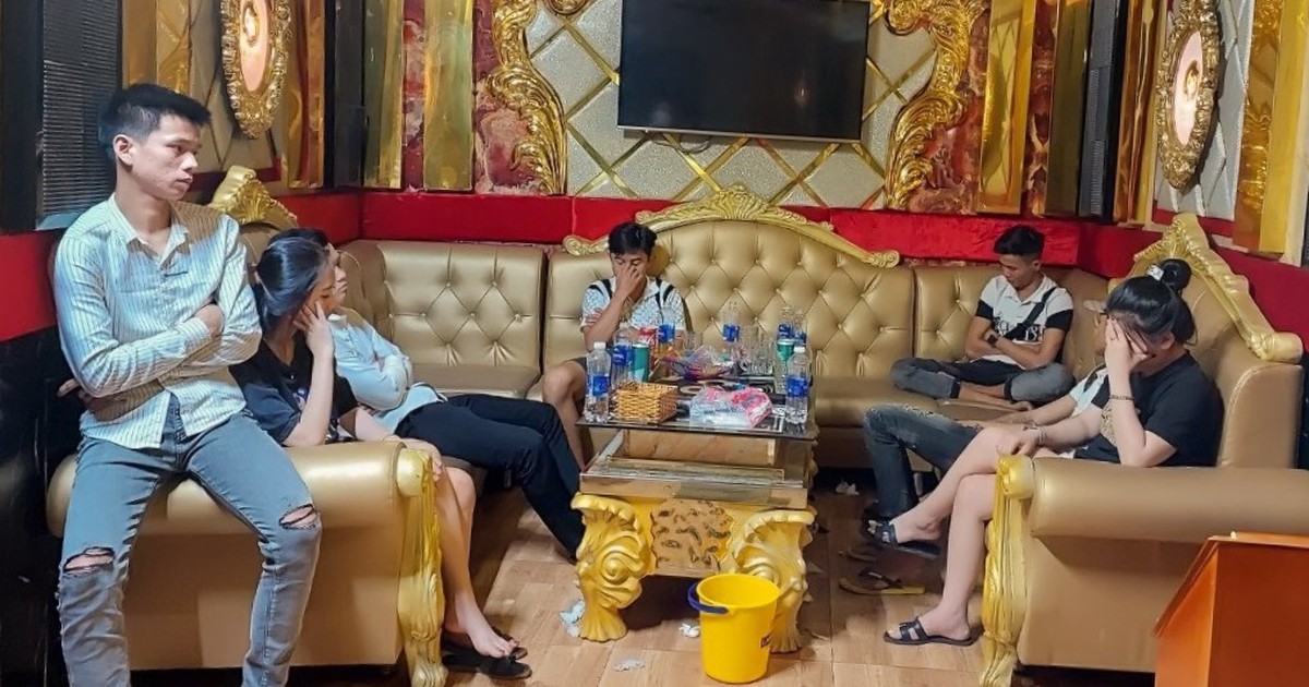 Vĩnh Long: 7 người ‘phê’ ma túy trong tiếng nhạc chát chúa ở quán karaoke Sala 68