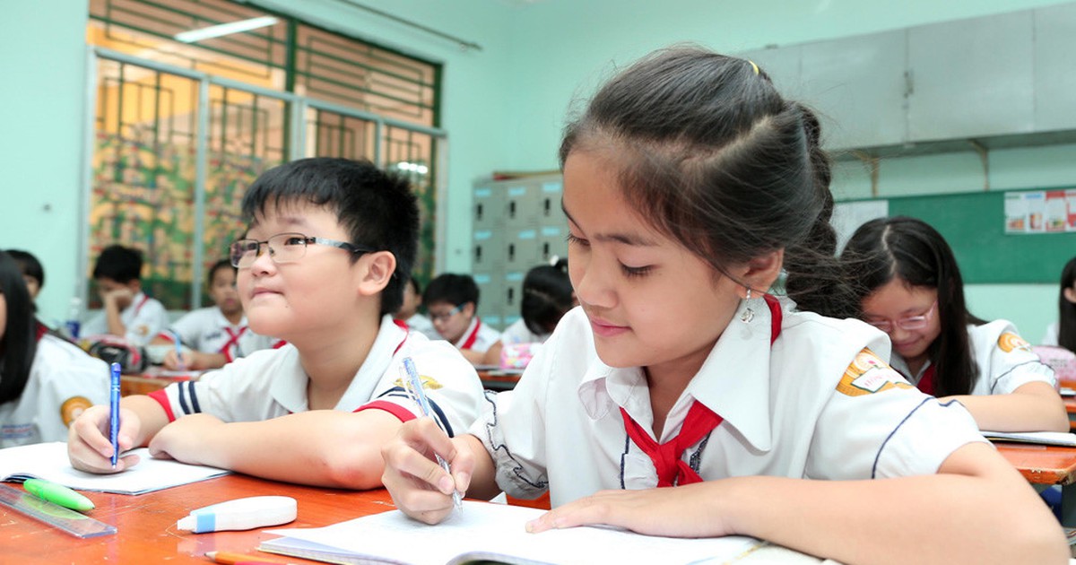 Con trai học trường điểm với nỗi ‘sợ đi học’ người mẹ phải đối phó