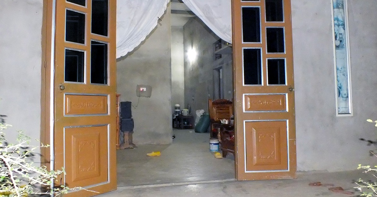 Một Phó Công an xã bị kẻ say rượu đâm vào cổ, thiệt mạng