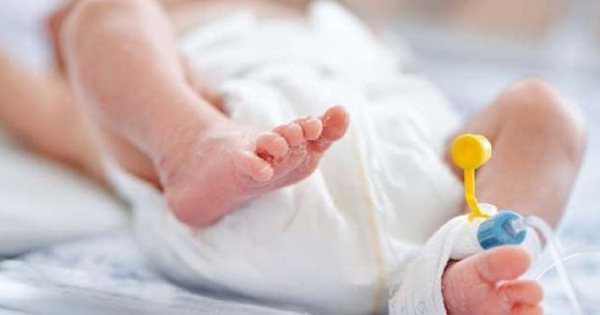 Cậu bé chào đời có đến 2 dương vật và 2 bìu