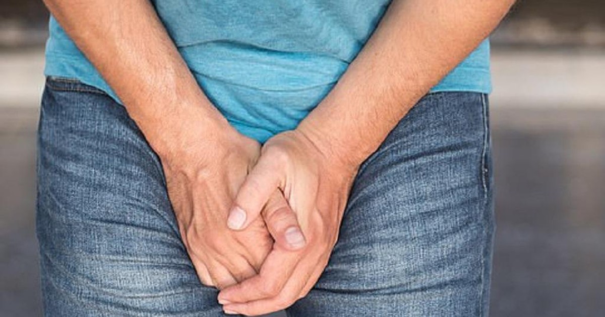 Người đàn ông tưởng có 3 tinh hoàn, không ngờ là khối u