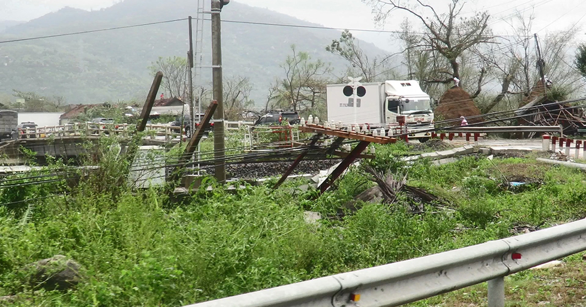 Bão số 12: Trung chuyển hành khách giữa ga Hảo Sơn và ga Đại Lãnh