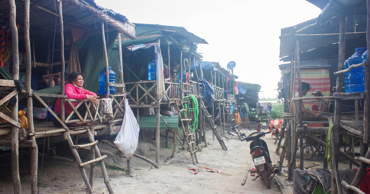 Sẽ cấp thẻ thường trú cho người VN di cư từ Campuchia về nước không có giấy tờ tùy thân