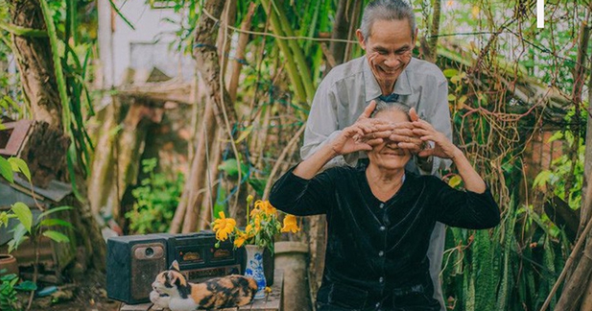 Nóng trên mạng xã hội: Tình già keo sơn ‘đốn tim’ người trẻ