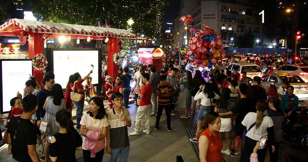 Nóng trên mạng xã hội: Tràn ngập sắc màu Noel