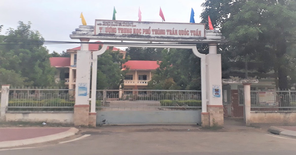 Sự thật cờ đỏ lên mạng kêu cứu vì bị đánh: Người lớn lợi dụng câu view