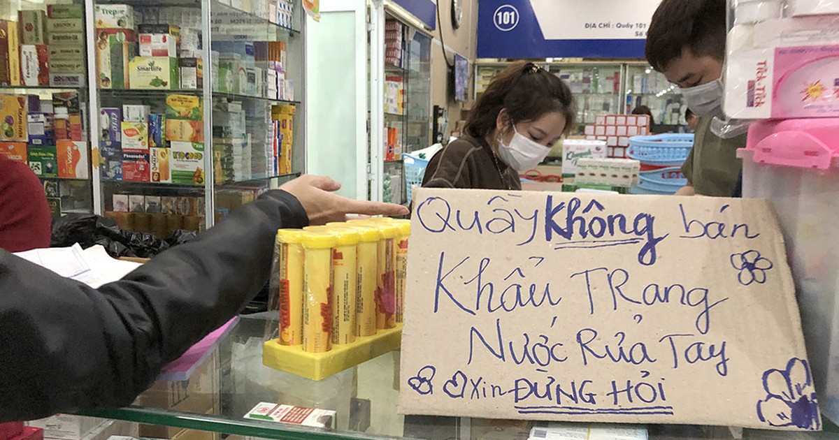 Nóng trên mạng xã hội: Tiểu thương chợ thuốc Hapulico kêu gọi không bán khẩu trang?