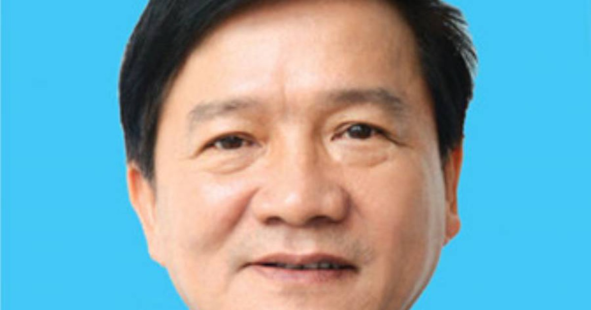 Chủ tịch UBND tỉnh Quảng Ngãi nghỉ hưu từ 1.7