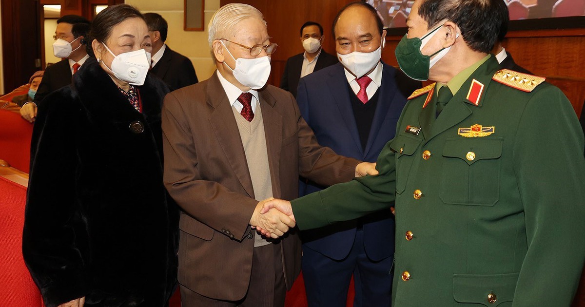 Phải ghi nhớ công lao của các thế hệ đi trước