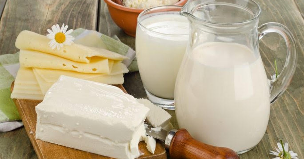 4 thói quen uống giúp ngăn ngừa lão hóa xương của bạn