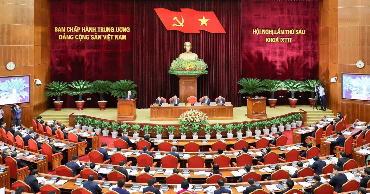 Giảm số lượng bộ ngành, nghiên cứu thí điểm sắp xếp các tỉnh