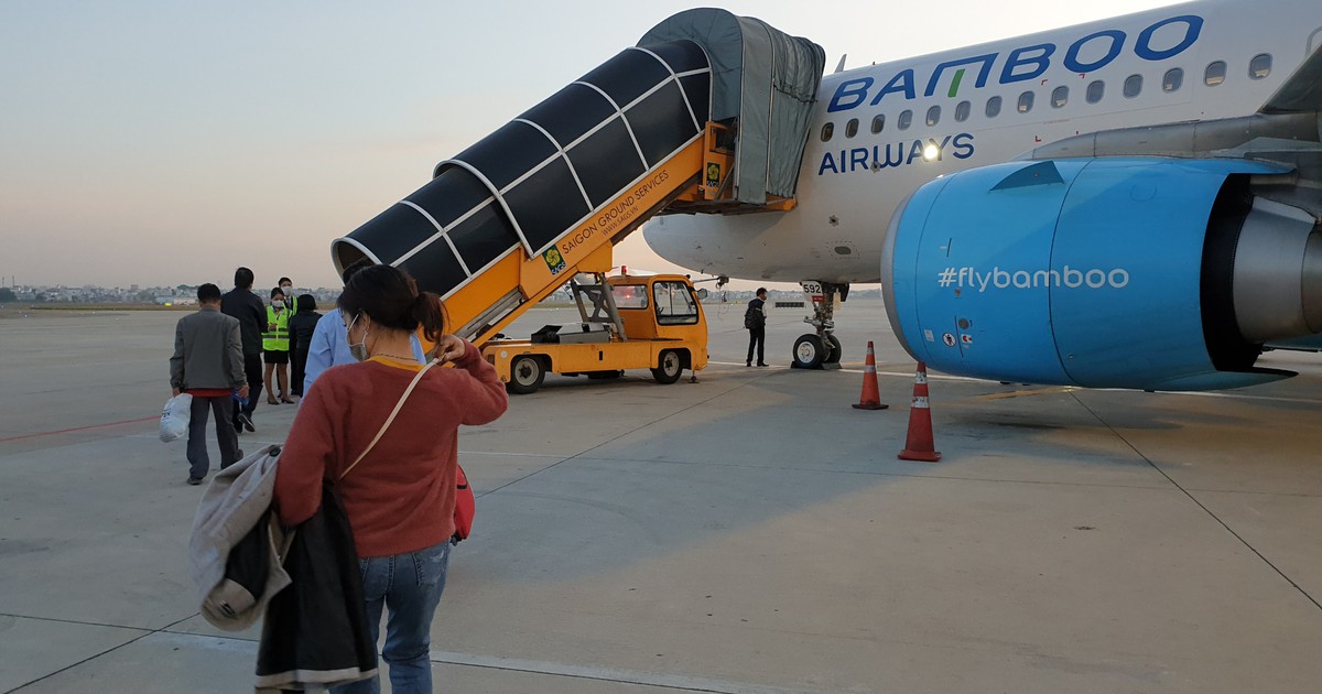 Sân bay nhỏ nâng cấp để thoát lỗ