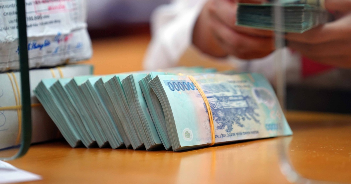 Ngân hàng công bố lãi suất tiết kiệm lên đến 10,5%/năm, vượt mặt SCB