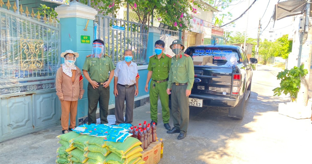 Công an TP.Đà Nẵng mở 30 điểm cung ứng thực phẩm không lợi nhuận