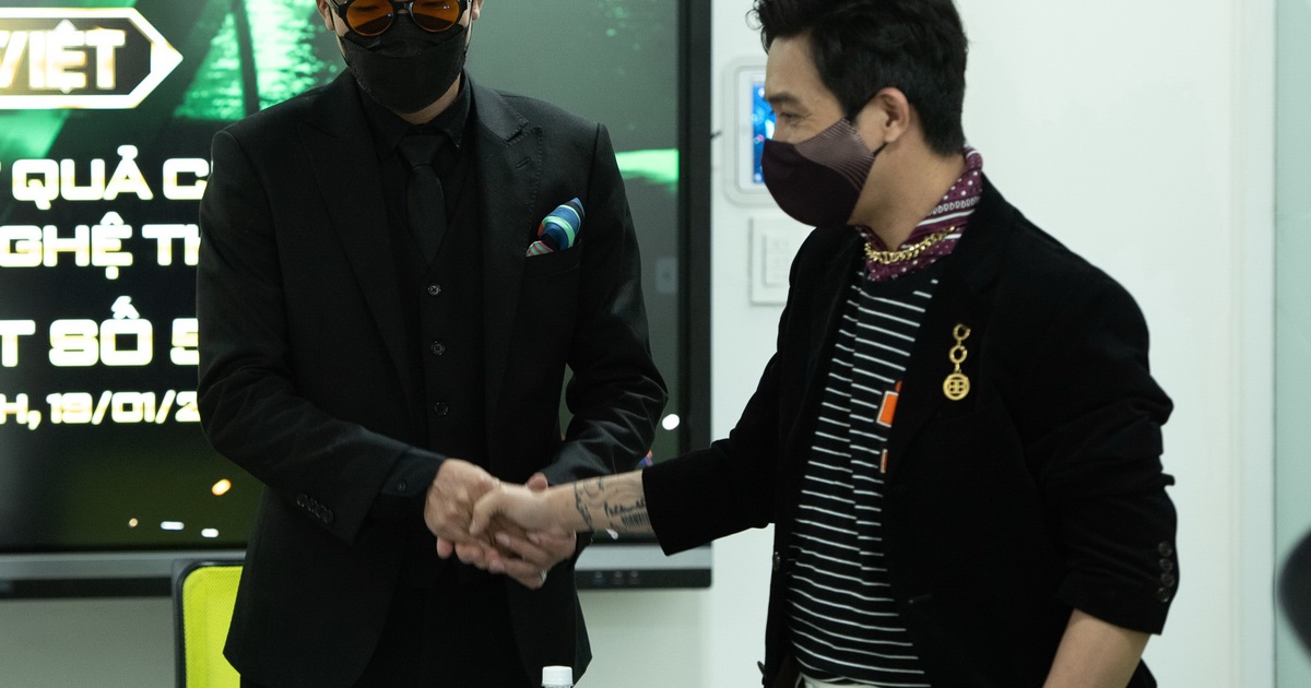 'Bài hát số 5' của team Wowy giá 500 triệu đồng tìm được nhà sưu tập