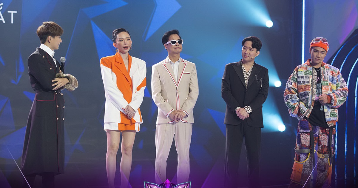 Lộ diện giọng hát đầu tiên của 'Ca sĩ mặt nạ'