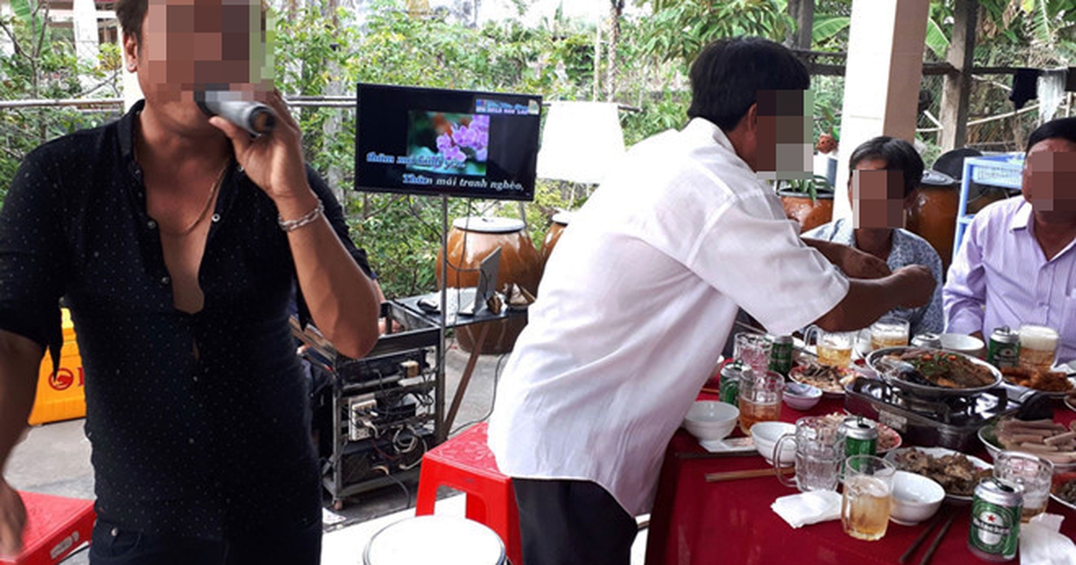 Karaoke xóm: Lời ca vang vọng, mạng người ra đi cùng tình nghĩa hàng xóm