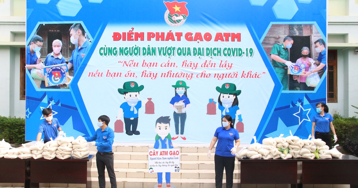 Triển khai cây ATM gạo phát miễn phí cho người dân