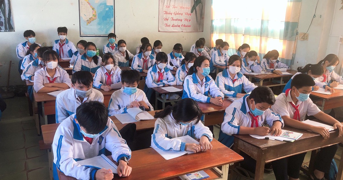 Kon Tum cách ly 51 giáo viên và 396 học sinh để phòng dịch Covid-19