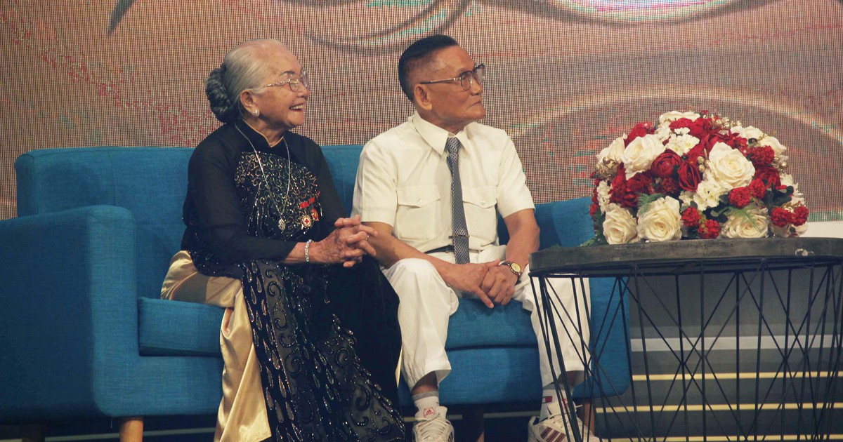 Quyền Linh kinh ngạc trước cụ ông 86 tuổi 4 lần chinh phục đỉnh Fansipan