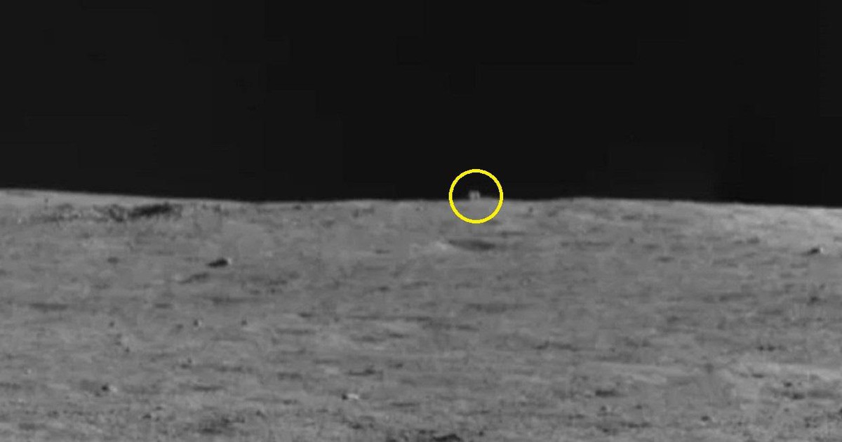 Phát hiện vật thể bí ẩn trên vùng tối của Mặt trăng