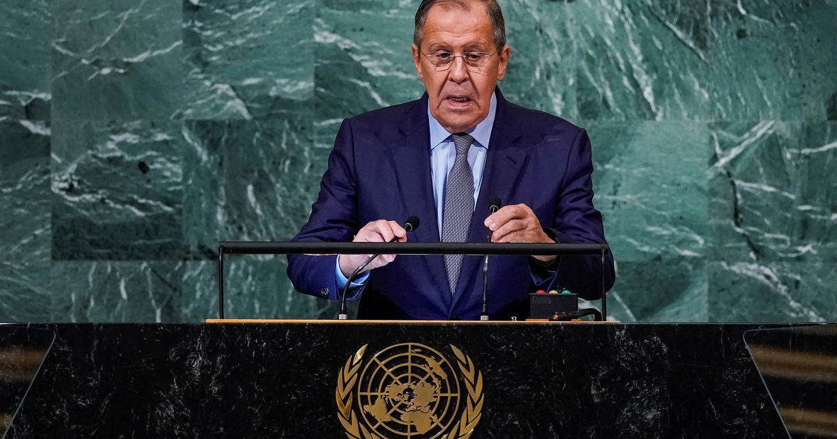 Ngoại trưởng Nga tuyên bố 'bảo vệ hoàn toàn' các khu vực sẽ gia nhập Nga