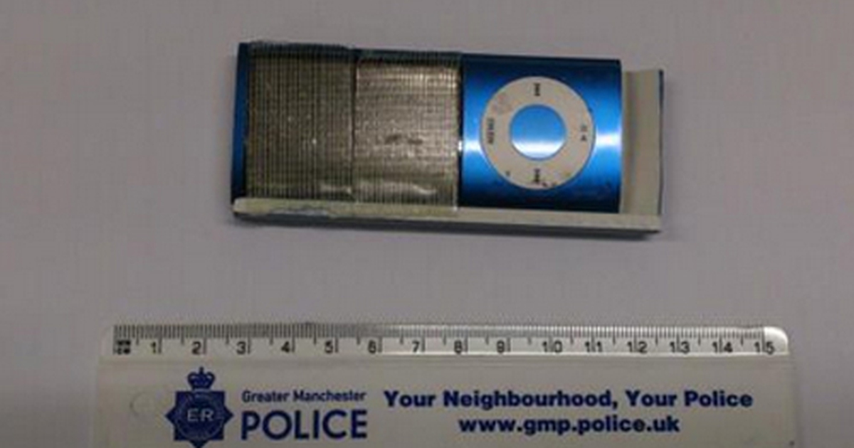 Dùng iPod nano để trộm tiền tại cây ATM