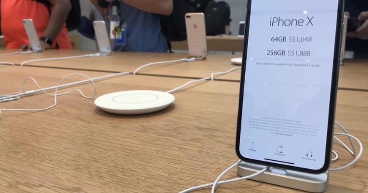 Nhộn nhịp ngày mở bán iPhone X trên toàn cầu