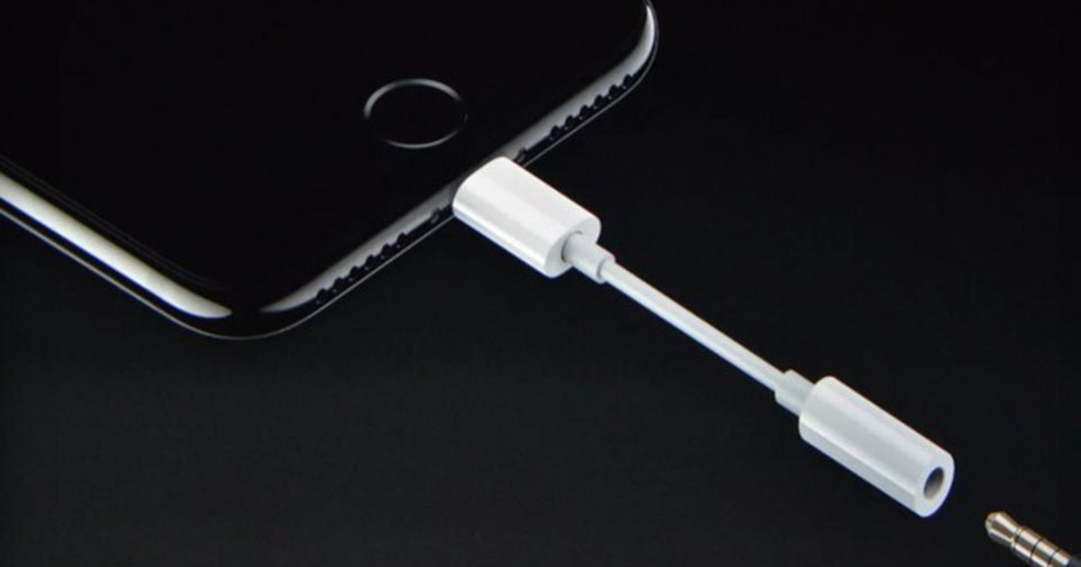iPhone 2018 hết được tặng kèm dây chuyển cổng 3,5 mm?