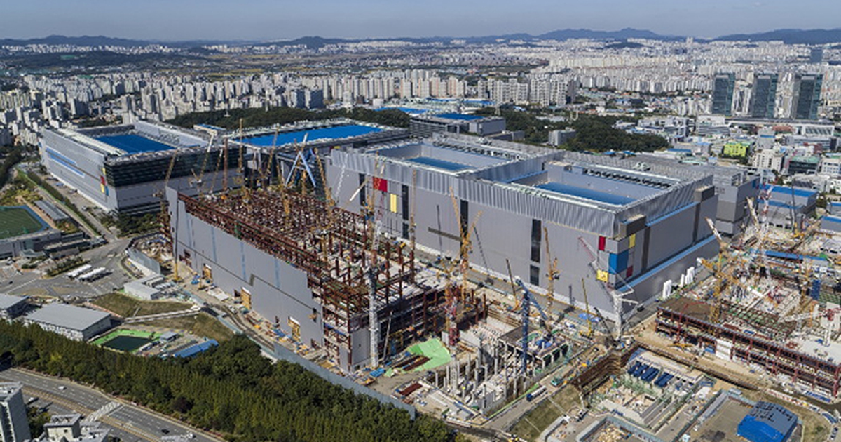 Samsung dùng công nghệ in tia cực tím sản xuất chip mới