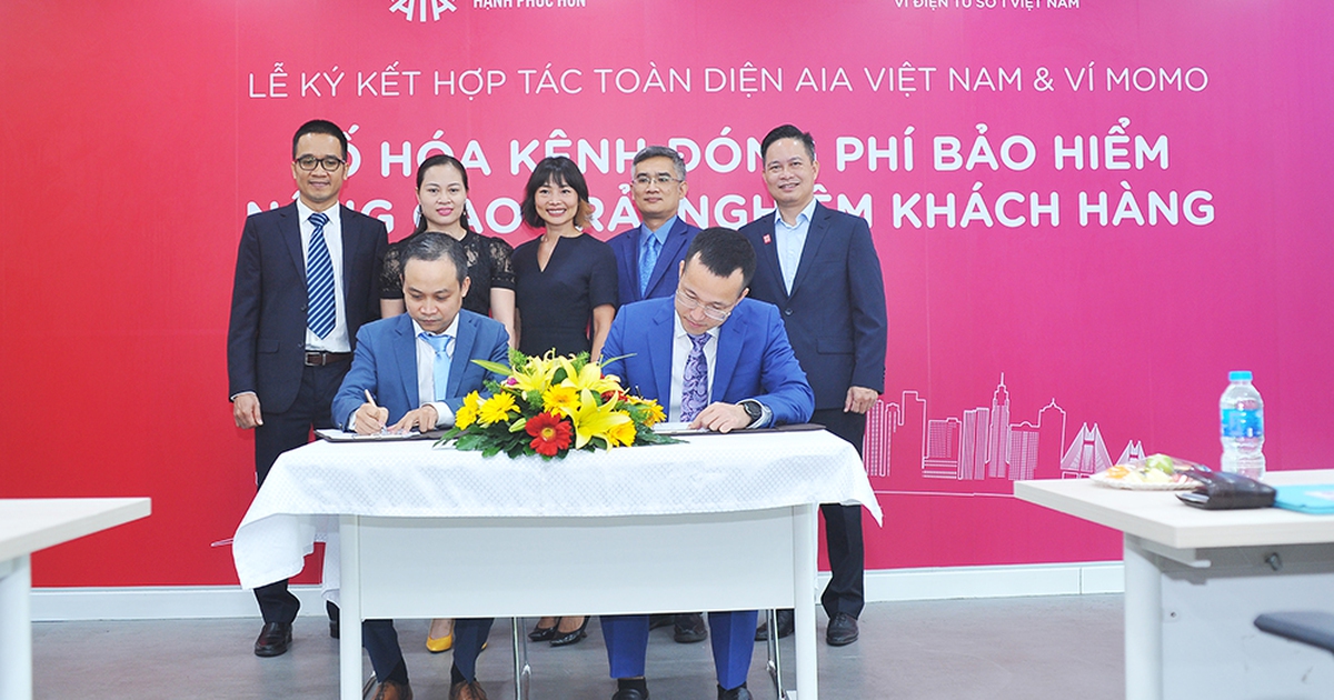 Ví điện tử MoMo và AIA hợp tác mở kênh đóng phí bảo hiểm