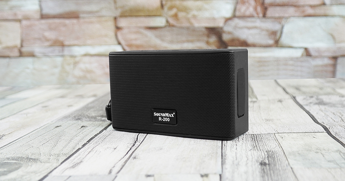 SoundMax trình làng loa di động chống nước R-200 và R-300