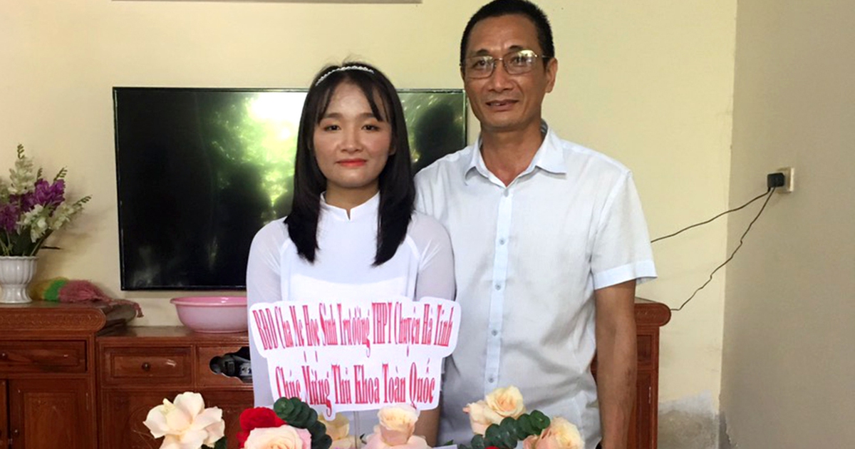 Nữ thủ khoa khối B đạt điểm tuyệt đối ở Hà Tĩnh ước mơ làm bác sĩ