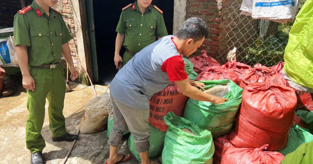 Hà Tĩnh: Phát hiện 2 cơ sở thu mua, chế biến 2,6 tấn mỡ bẩn