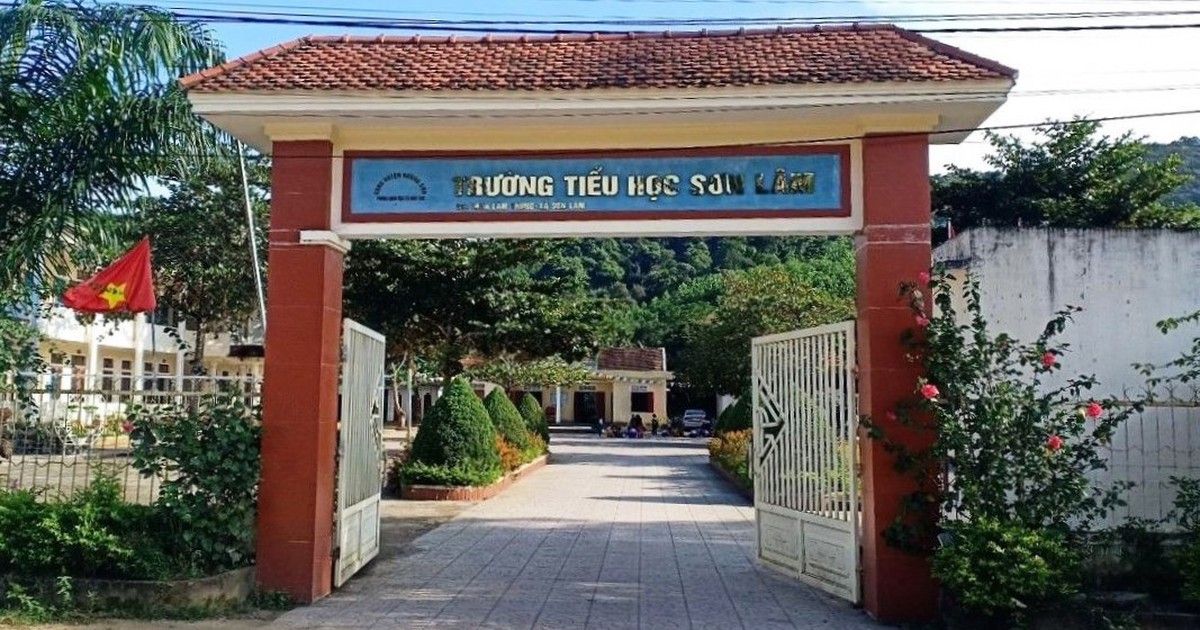 Xem xét xử lý hiệu trưởng nhắc học sinh đóng bảo hiểm y tế