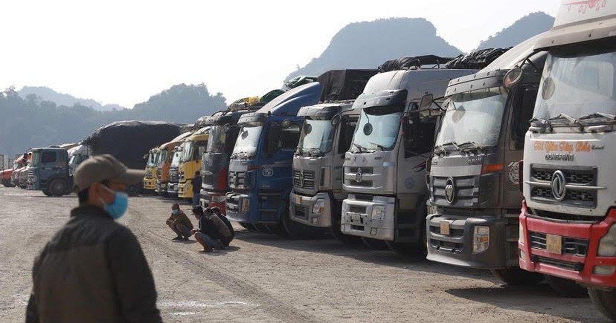 Trung Quốc đề xuất 2 phương thức giao hàng giải tỏa hàng ùn tắc ở Lạng Sơn