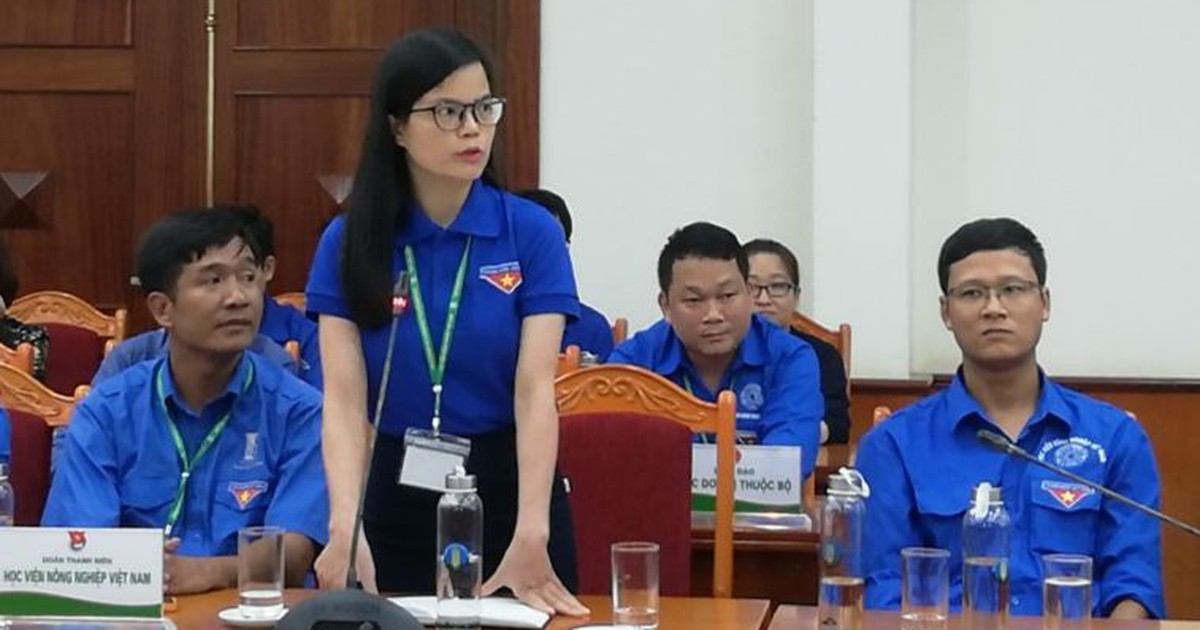 Bộ trưởng NN-PTNT Lê Minh Hoan mời thanh niên thử làm bộ trưởng