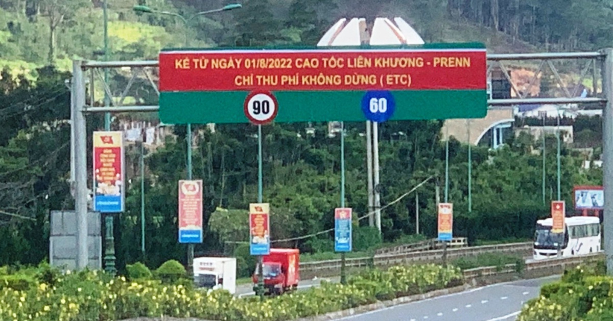 Từ 1.8, thu phí không dừng trên cao tốc: Tài xế cần làm ngay 2 việc này
