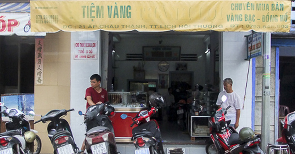 Nghi can cầm dao mổ heo cướp tiệm vàng ở Sóc Trăng bị bệnh tâm thần