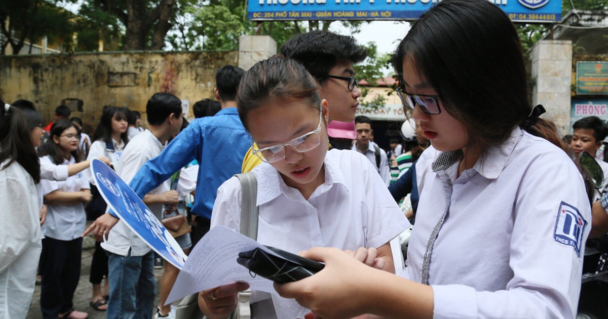 Tuyển sinh lớp 10 tại Hà Nội: Đã có gợi ý giải đề thi môn toán
