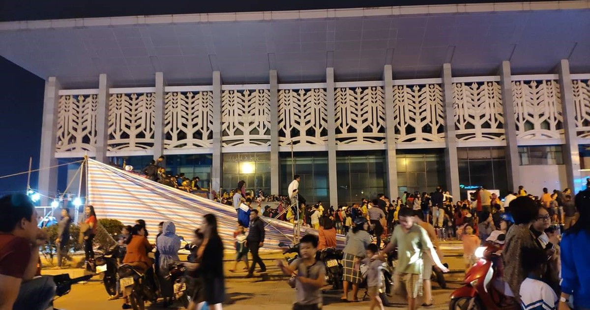 Người dân bức xúc với chương trình xiếc tổ chức cẩu thả