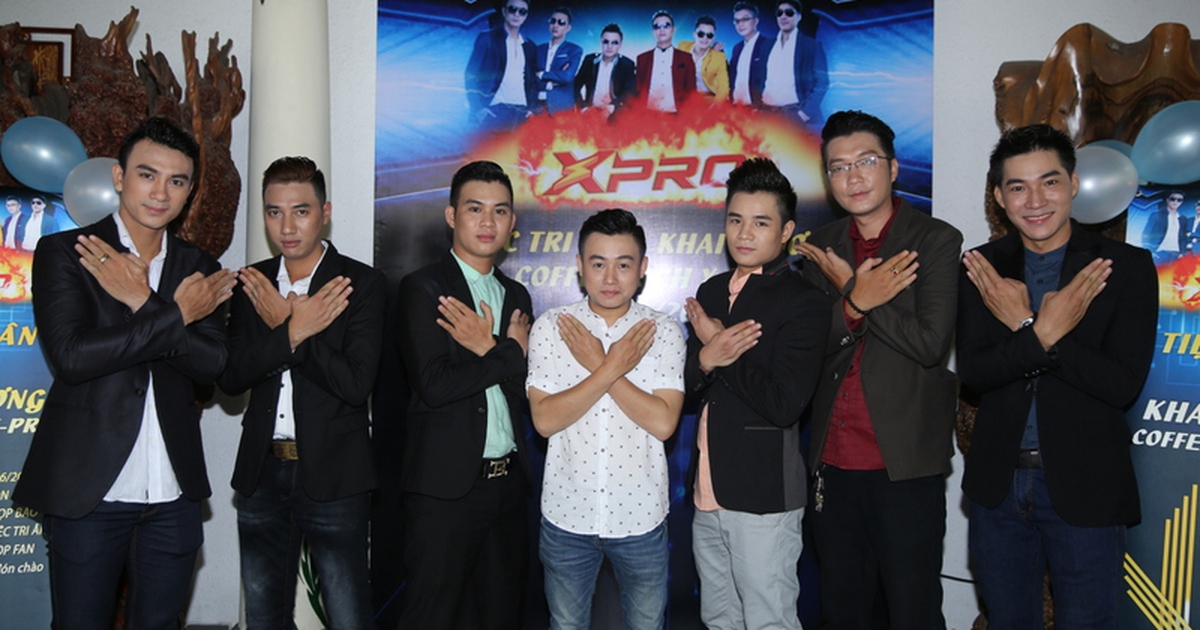 Quán quân 'Cười xuyên Việt - Tiếu lâm hội' ra mắt sân khấu kịch