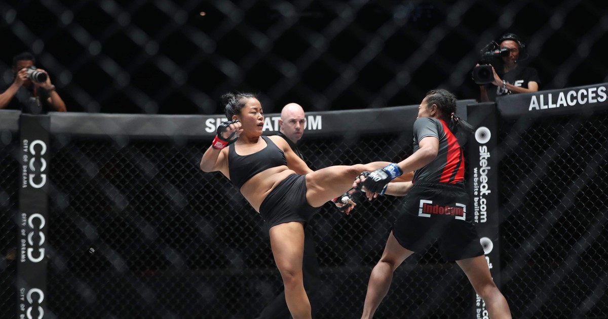 Người hâm mộ Việt Nam được chứng kiến cô gái có biệt danh “Ong bắp cày”