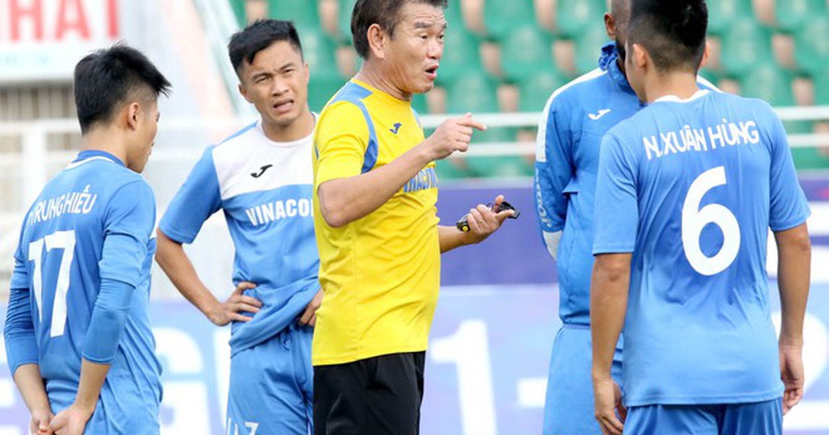 Chính thức dẫn dắt Bình Dương, HLV Phan Thanh Hùng thở phào vì nhiệm vụ nhẹ nhàng