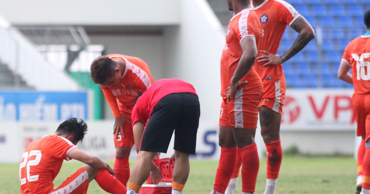 Thua Quảng Nam 0-2, CLB Đà Nẵng thiệt quân trước khi V-League trở lại