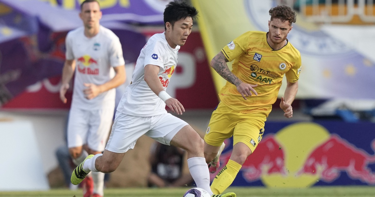 Xuân Trường trải lòng về “gia đình” HAGL và tiết lộ sắp có con gái đầu lòng